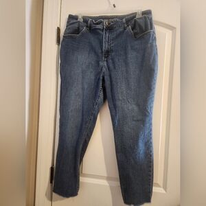 Lee Women's Straight Leg Jeans in Medium Blue